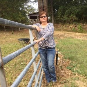 Meet your Posher, Tana